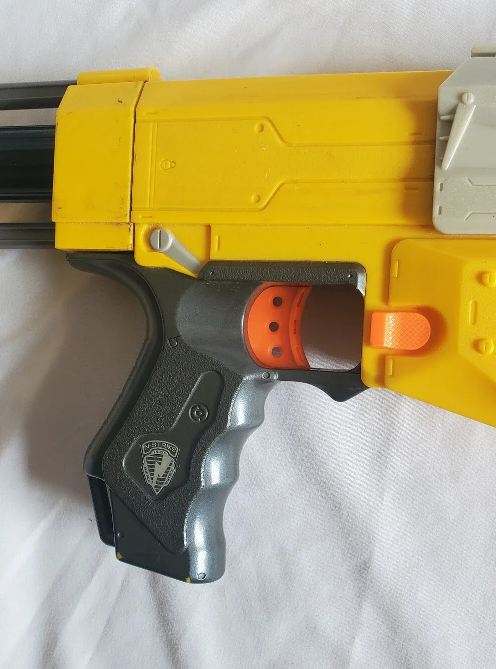 Nerf Vtg 2007 Recon CS-6 Yellow and Black Pump-Action Foam Blaster C-044A Hasbro